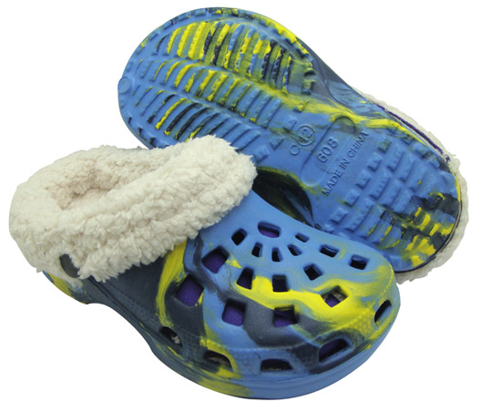 winter style of clogs
